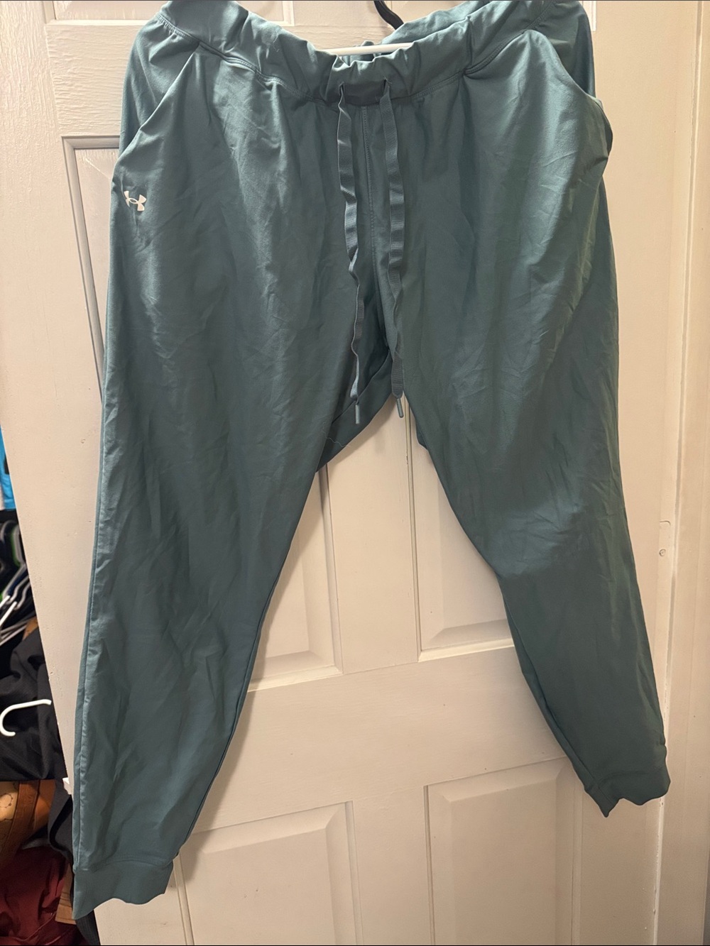 Under Armour women’s Teal Green Joggers with Drawstring